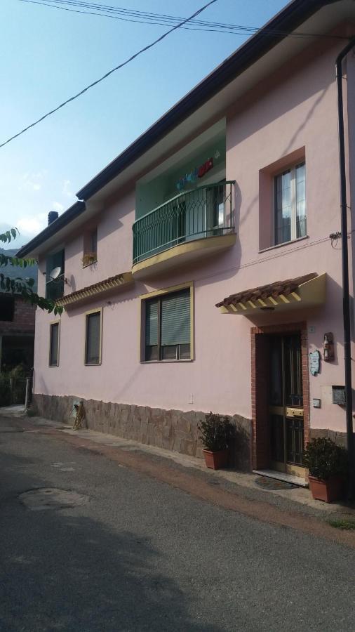 Vacanze A Loceri Bed and Breakfast Exterior foto